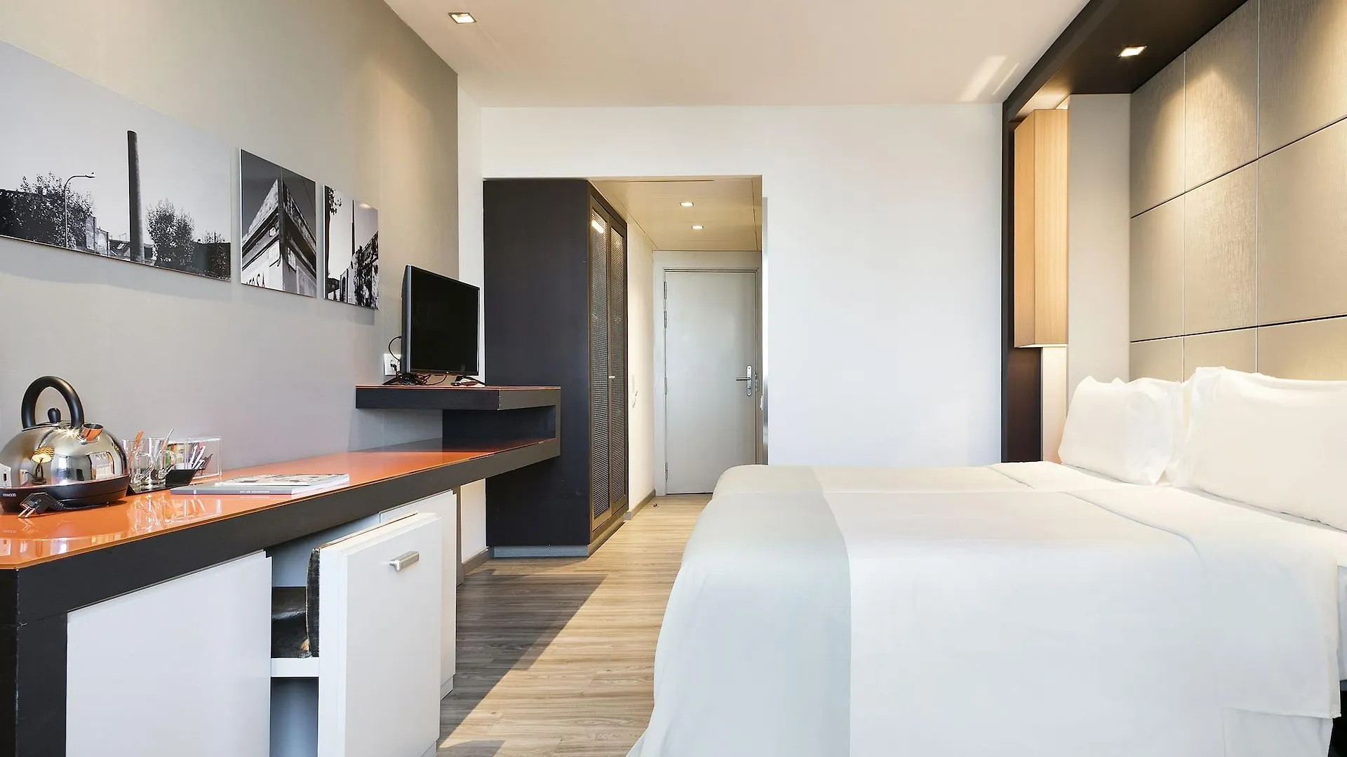 Hotel Barcelona Condal Mar Affiliated By Melia