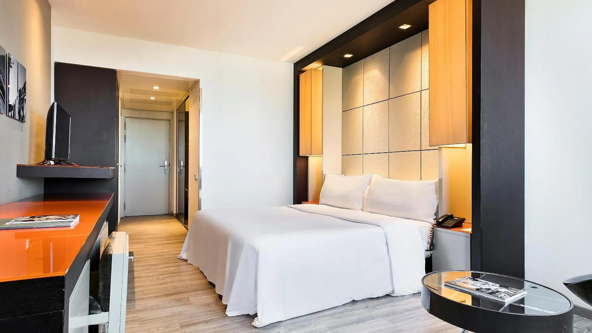 Hotel Barcelona Condal Mar Affiliated By Melia 4*,  Испания